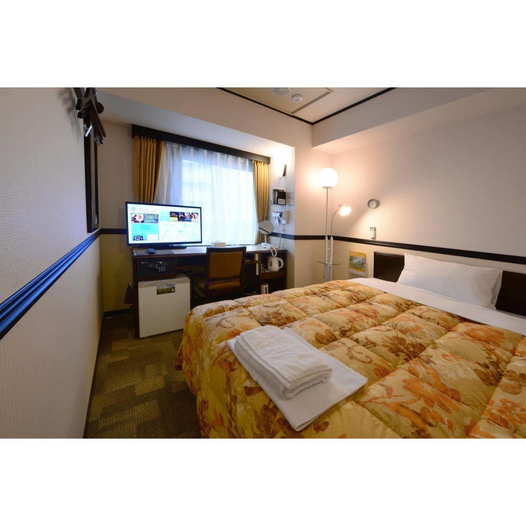 Toyoko Inn Nagoya-Eki Sakuradori-Guchi Honkan מראה חיצוני תמונה