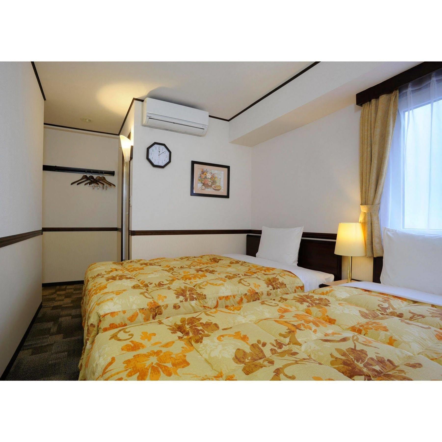 Toyoko Inn Nagoya-Eki Sakuradori-Guchi Honkan מראה חיצוני תמונה